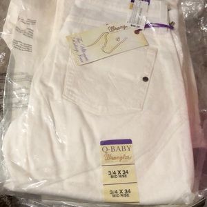 White wrangler jeans